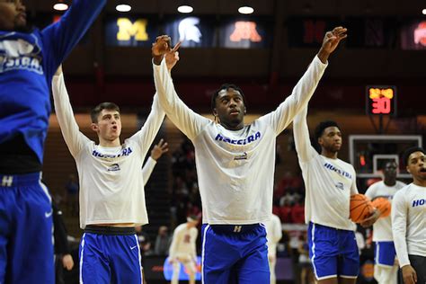 Hofstra beats top-seeded Rutgers 88-86 in overtime in NIT